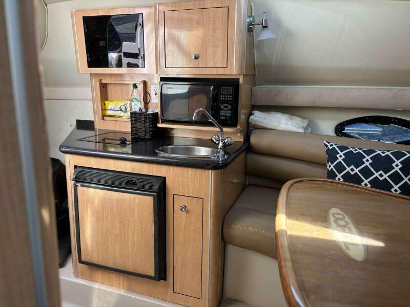 28ft Doral Yacht For Sale