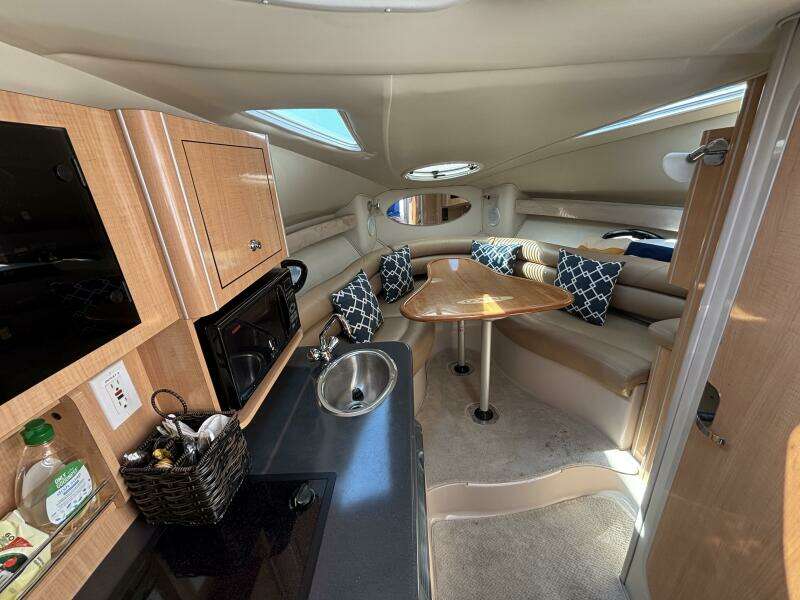 28ft Doral Yacht For Sale