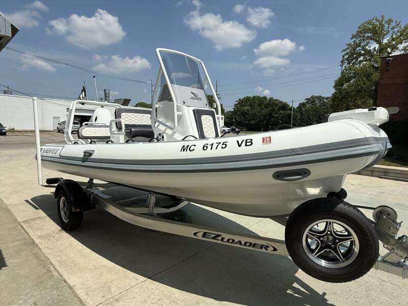 19ft Highfield Yacht For Sale