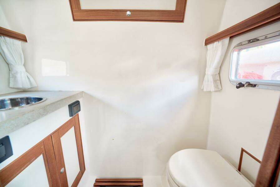 ROVER 37ft Marlow Yacht For Sale