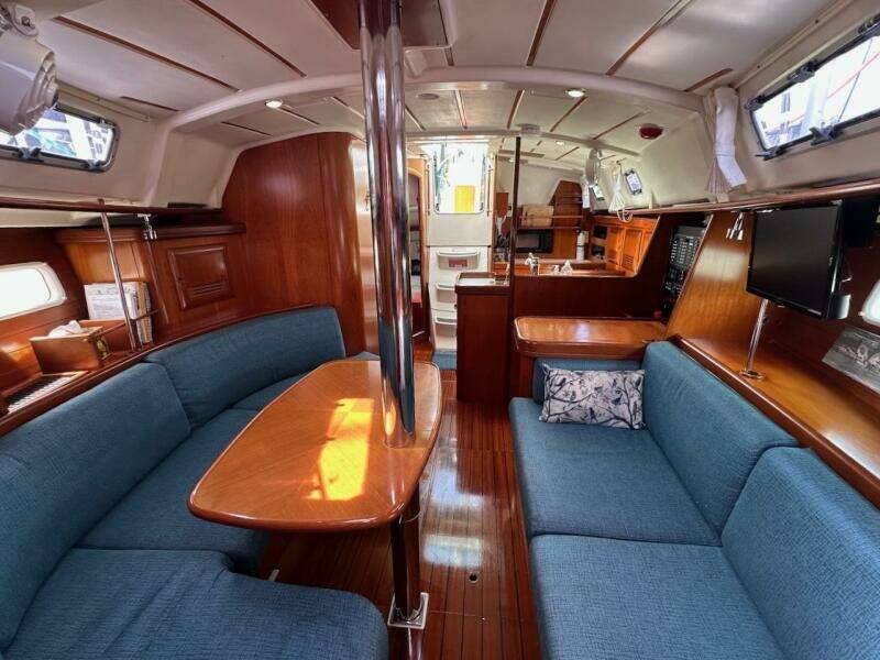 36ft Beneteau Yacht For Sale
