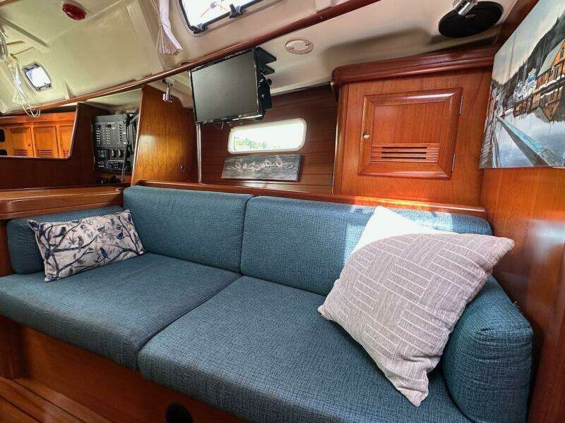 36ft Beneteau Yacht For Sale