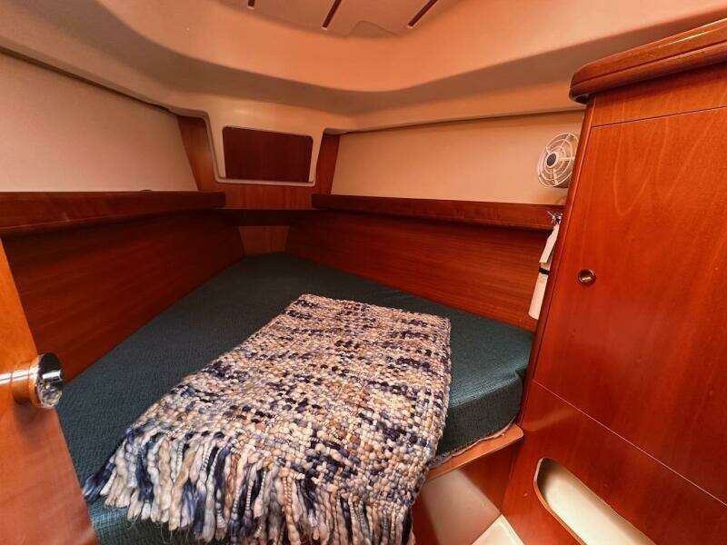 36ft Beneteau Yacht For Sale