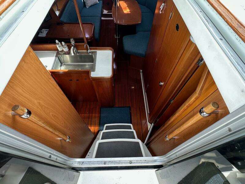 36ft Beneteau Yacht For Sale
