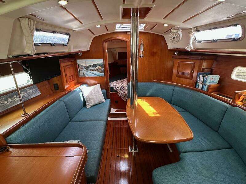 36ft Beneteau Yacht For Sale