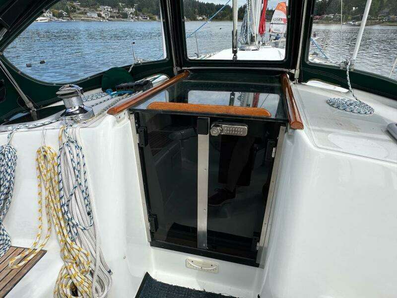 36ft Beneteau Yacht For Sale