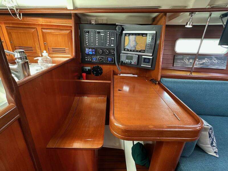 36ft Beneteau Yacht For Sale