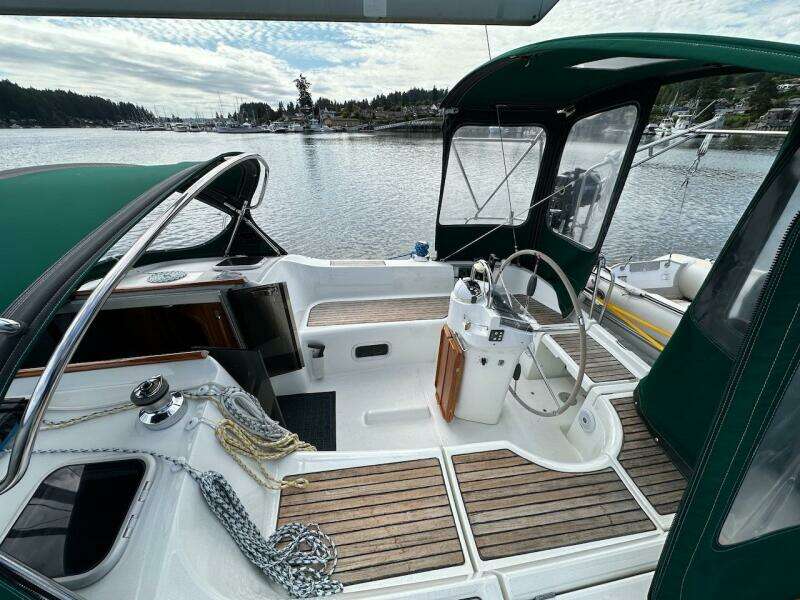 36ft Beneteau Yacht For Sale