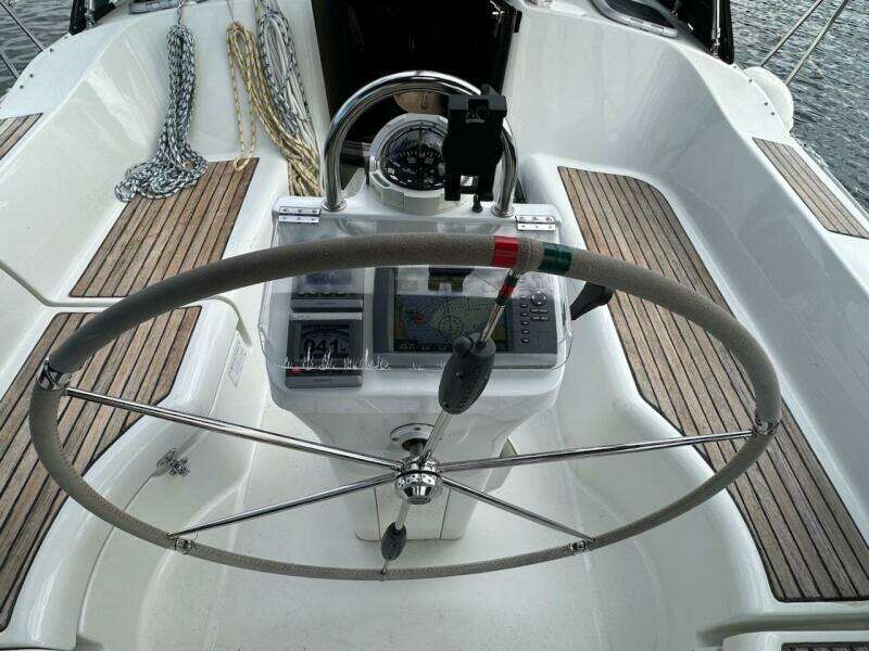 36ft Beneteau Yacht For Sale
