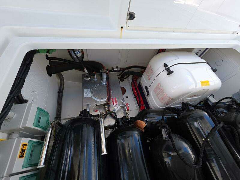 35ft Wellcraft Yacht For Sale