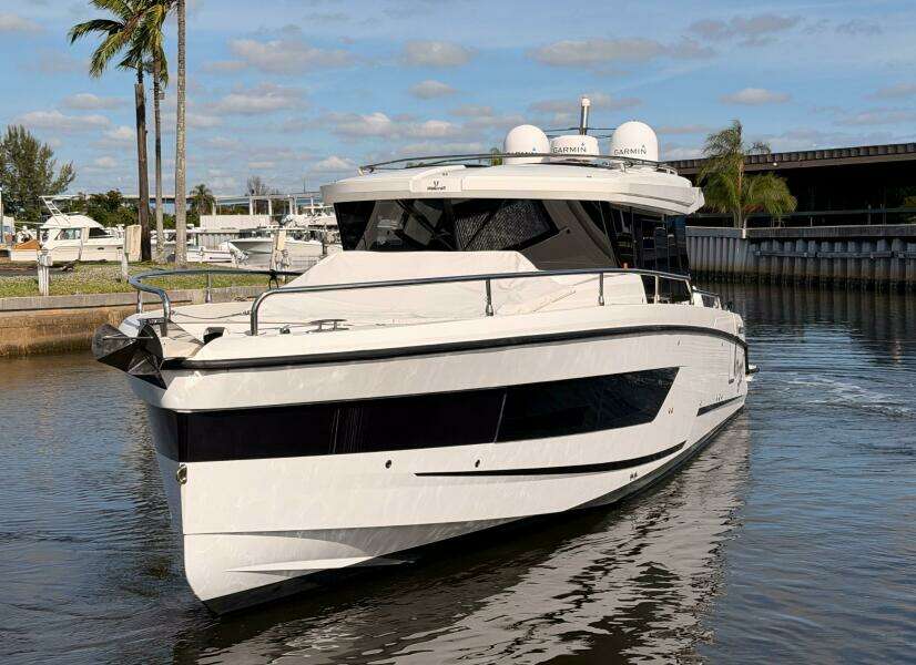 35ft Wellcraft Yacht For Sale
