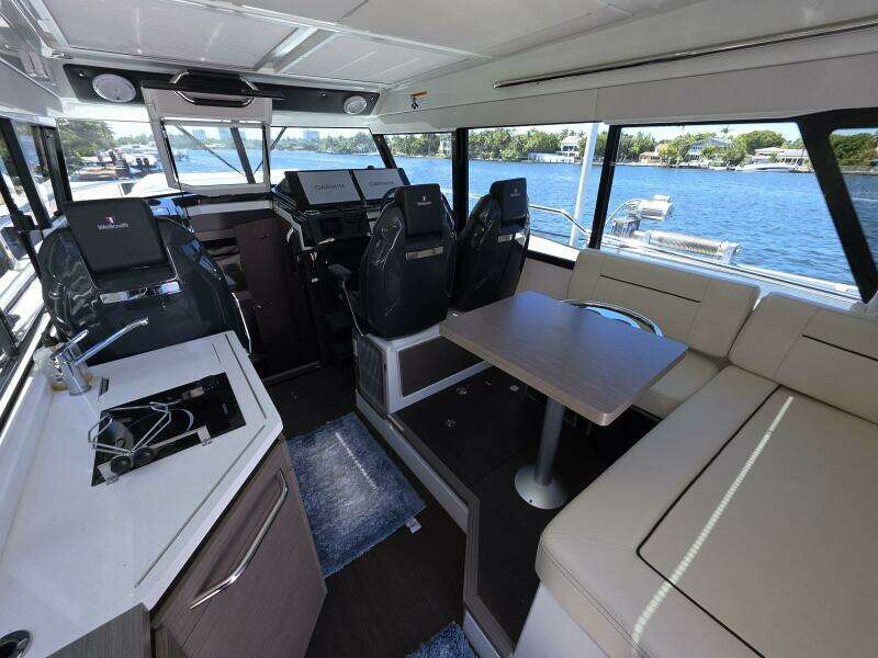 35ft Wellcraft Yacht For Sale