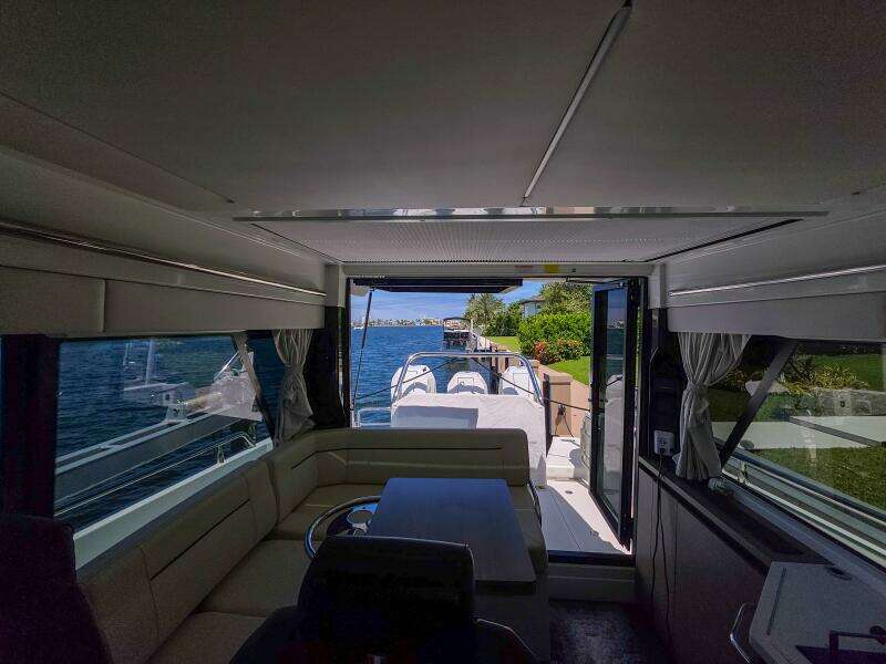 35ft Wellcraft Yacht For Sale