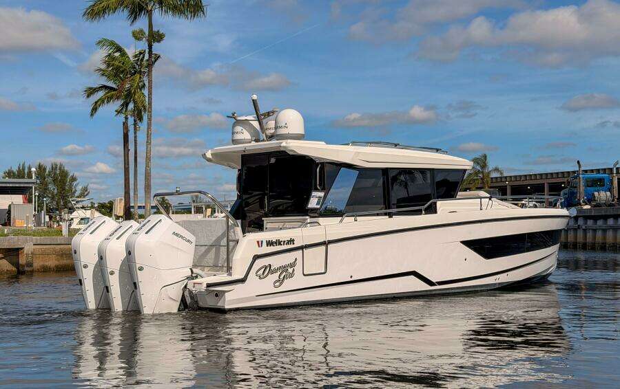 35ft Wellcraft Yacht For Sale