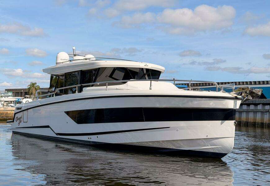 35ft Wellcraft Yacht For Sale