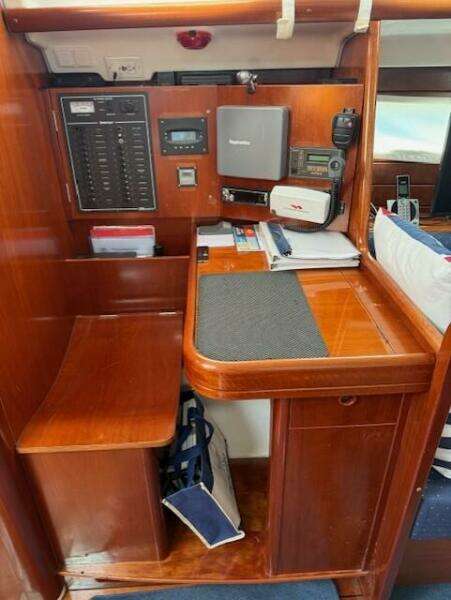 Hunters Chase 42ft Beneteau Yacht For Sale