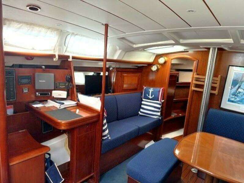 Hunters Chase 42ft Beneteau Yacht For Sale