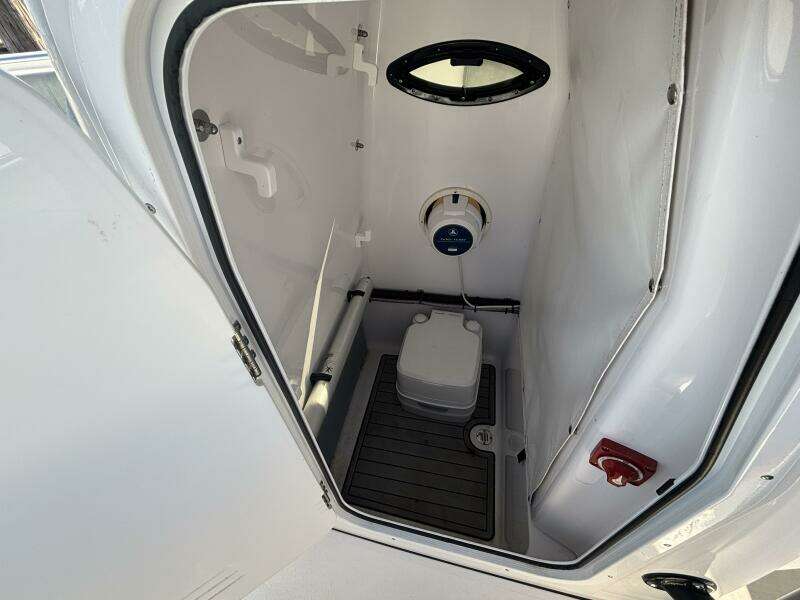 24ft Sportsman Yacht For Sale