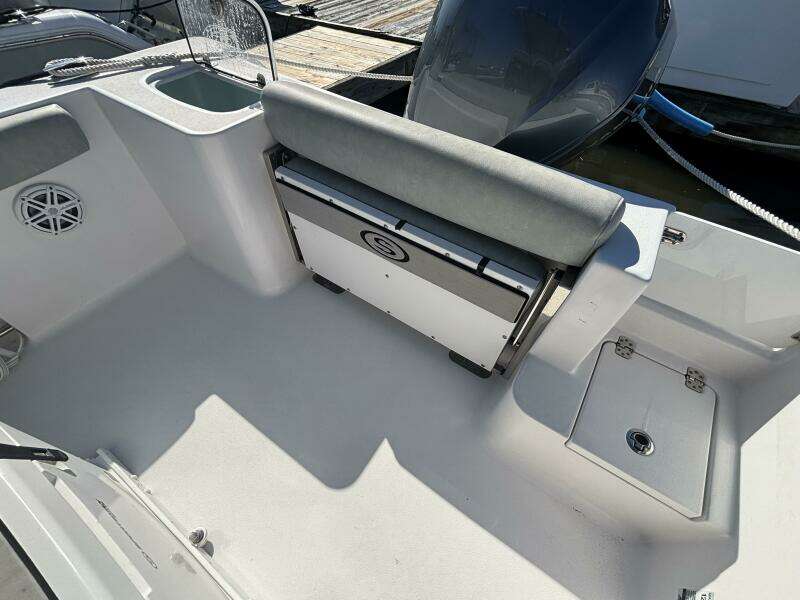 24ft Sportsman Yacht For Sale