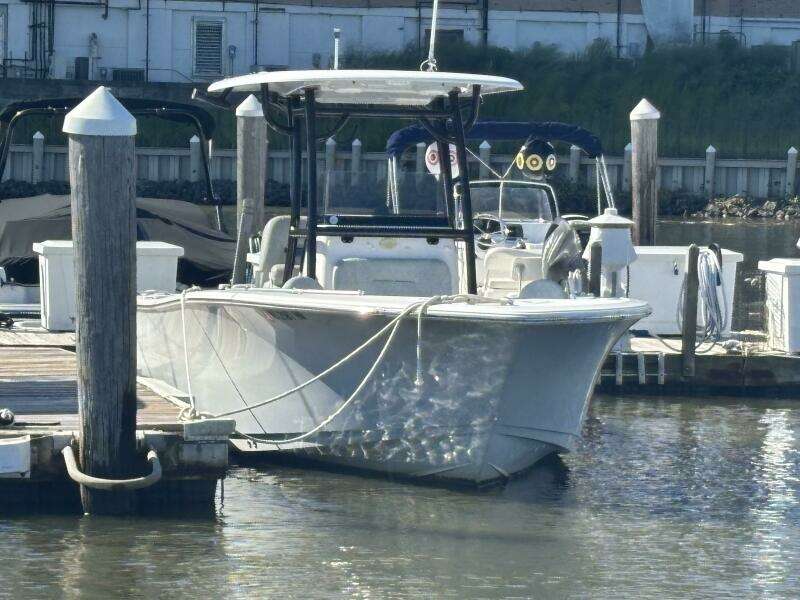 24ft Sportsman Yacht For Sale