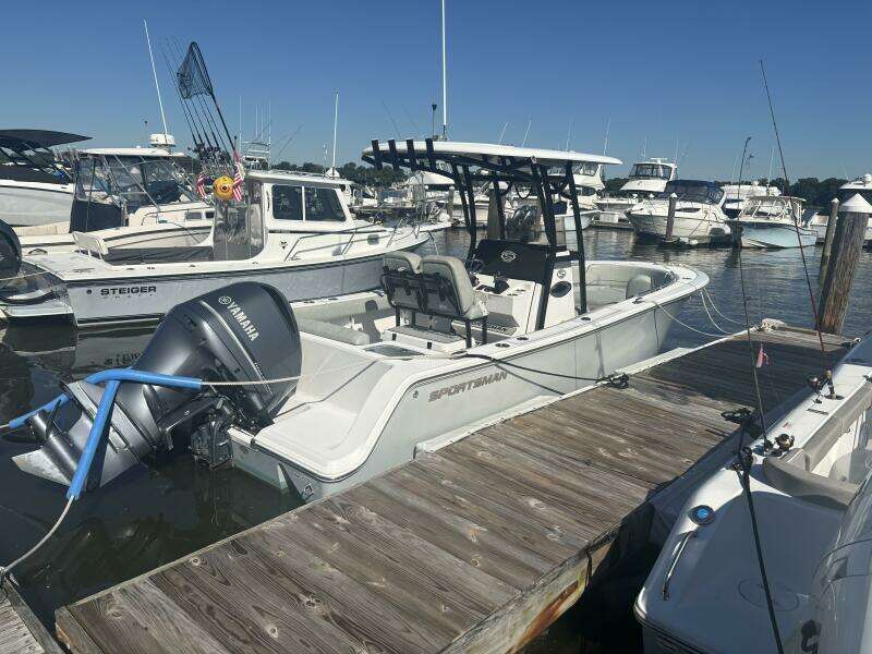 24ft Sportsman Yacht For Sale