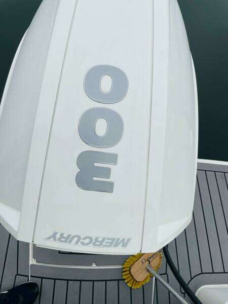 25ft Sea Ray Yacht For Sale