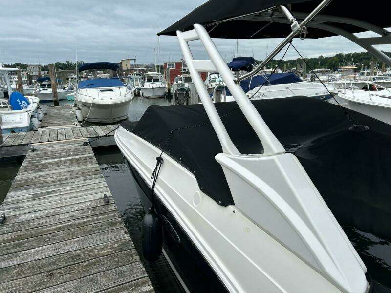 25ft Sea Ray Yacht For Sale