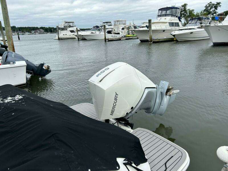 25ft Sea Ray Yacht For Sale