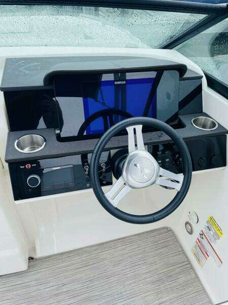 25ft Sea Ray Yacht For Sale