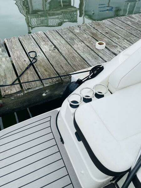 25ft Sea Ray Yacht For Sale