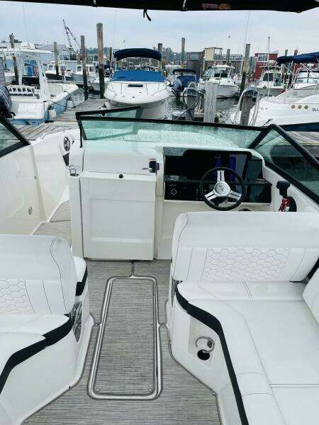 25ft Sea Ray Yacht For Sale