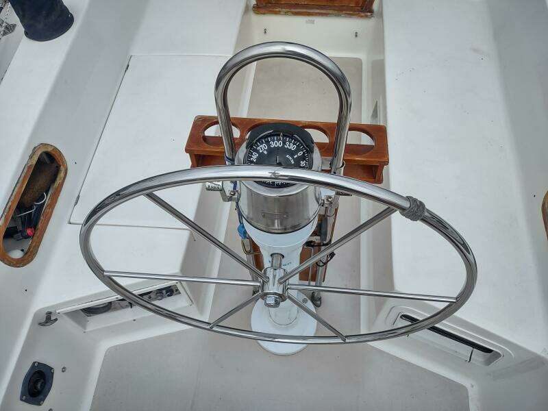 SHADOWFAX 36ft Catalina Yacht For Sale