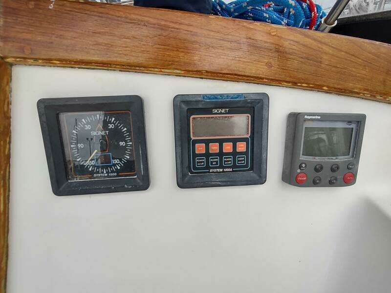 SHADOWFAX 36ft Catalina Yacht For Sale