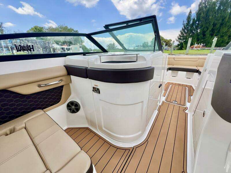 29ft Sea Ray Yacht For Sale