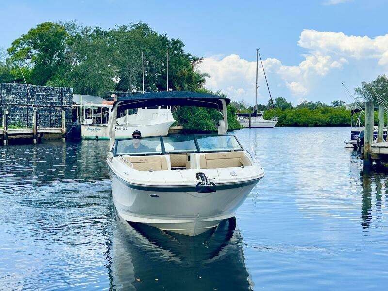 29ft Sea Ray Yacht For Sale