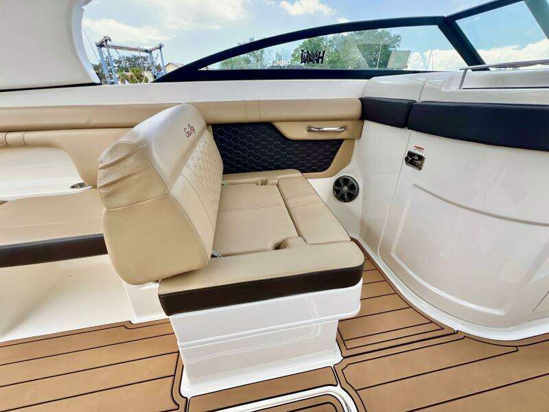 29ft Sea Ray Yacht For Sale