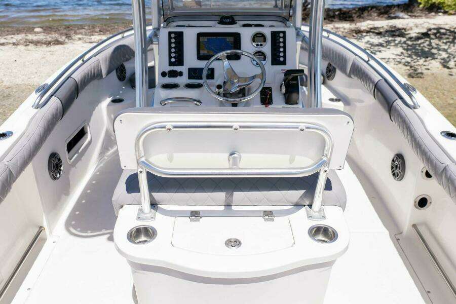 21ft Robalo Yacht For Sale