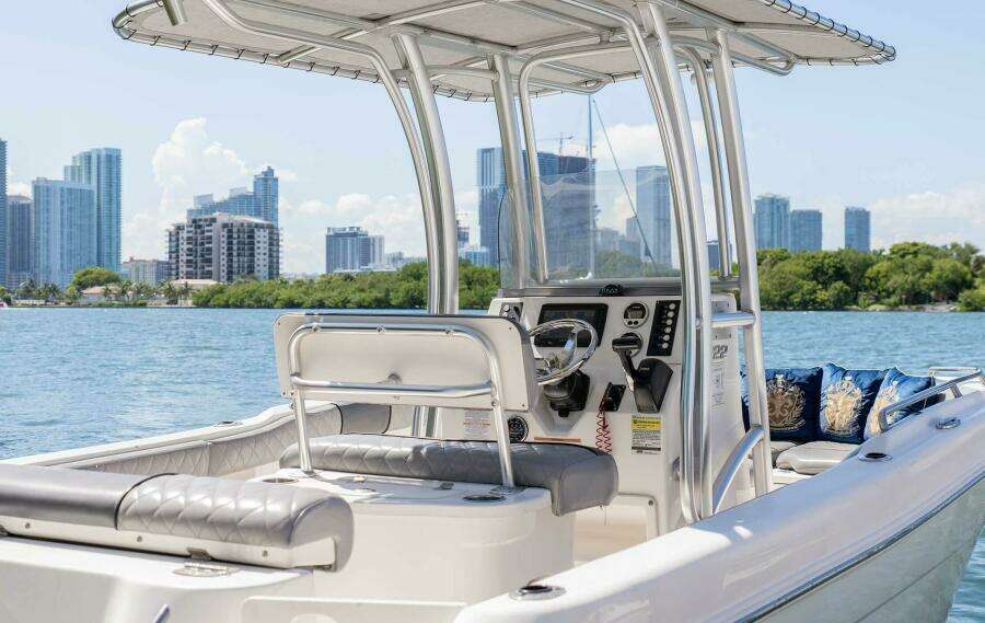 21ft Robalo Yacht For Sale