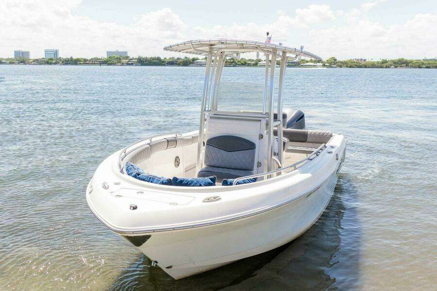 21ft Robalo Yacht For Sale