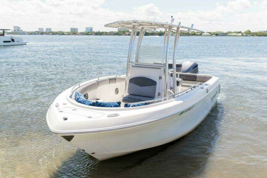 21ft Robalo Yacht For Sale