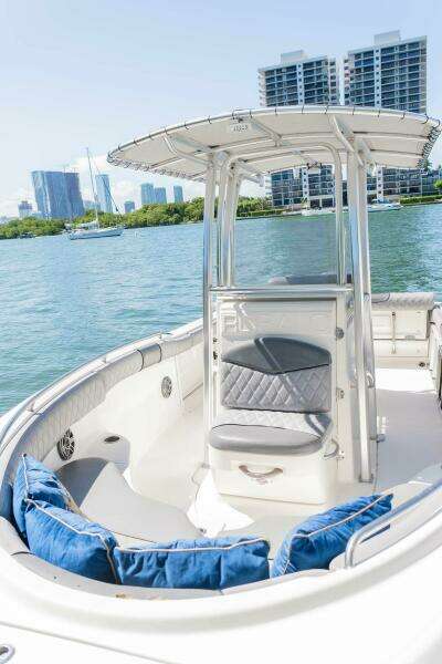 21ft Robalo Yacht For Sale