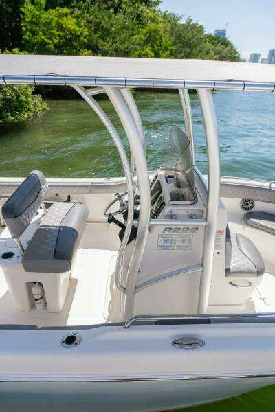 21ft Robalo Yacht For Sale