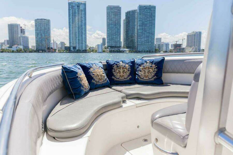 21ft Robalo Yacht For Sale