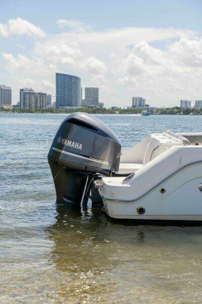 21ft Robalo Yacht For Sale