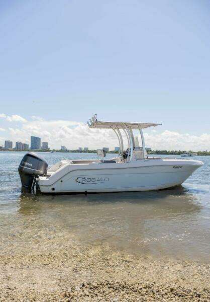 21ft Robalo Yacht For Sale