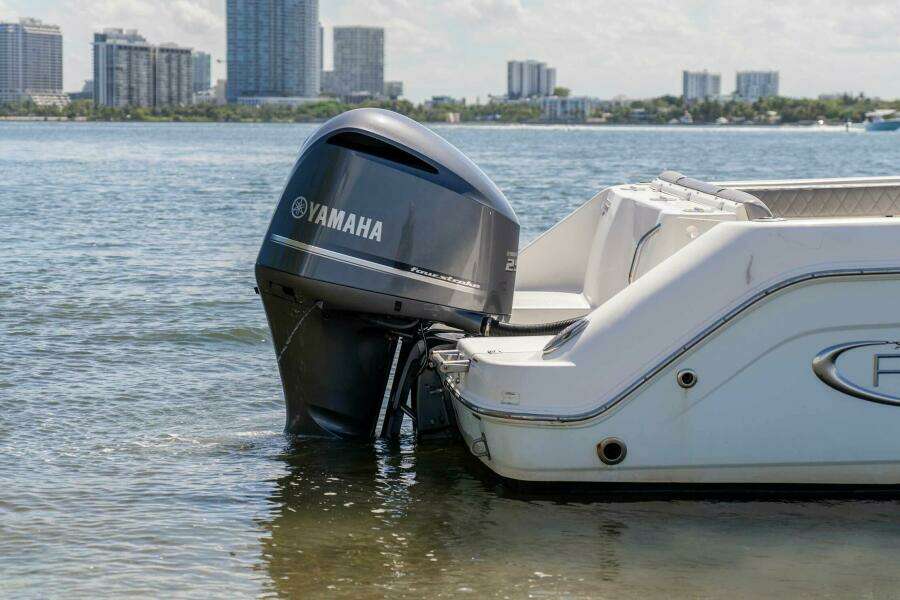 21ft Robalo Yacht For Sale