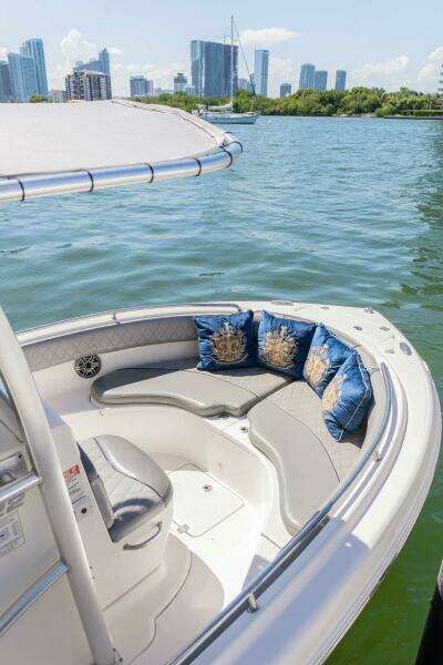 21ft Robalo Yacht For Sale