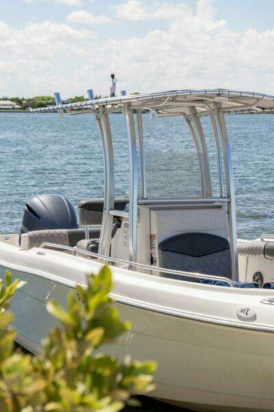 21ft Robalo Yacht For Sale