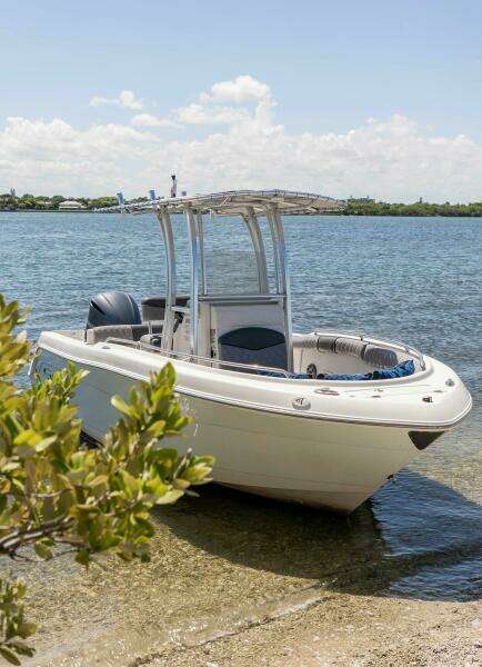 21ft Robalo Yacht For Sale