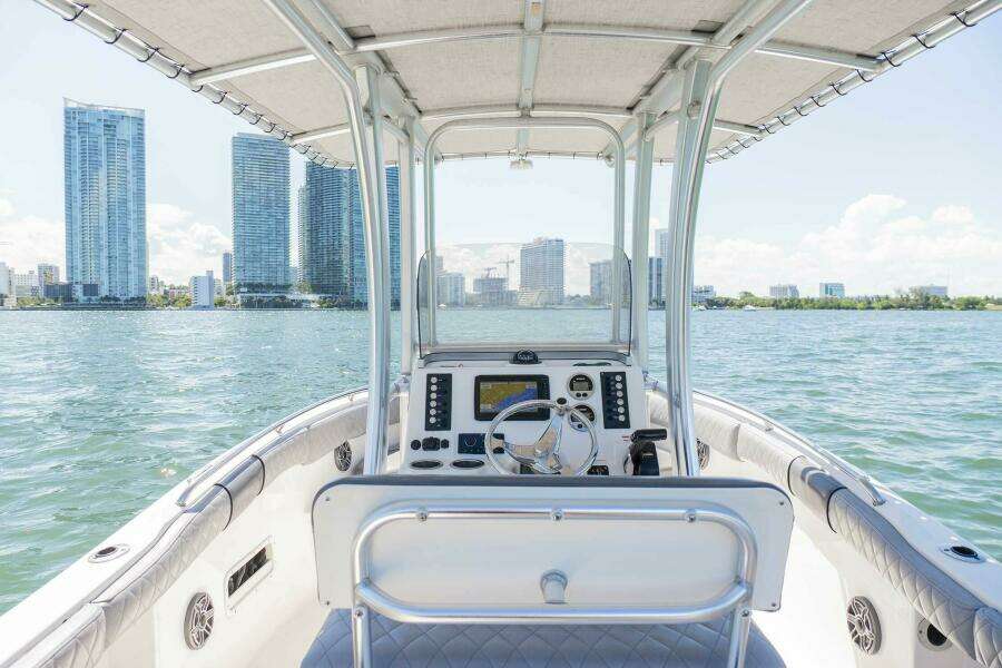 21ft Robalo Yacht For Sale